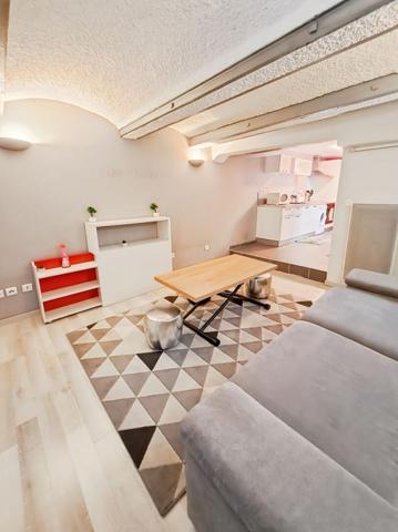 Appartement Chalons En Champagne 1 pièce(s) 23.9 m2 Garage et parking