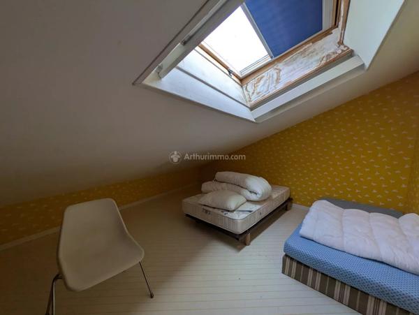 Vente                                                      Maison
                        
                     7 pièces                      209 m2                     à Châtenois