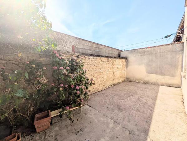 Vente                                                      Maison
                        
                     7 pièces                      209 m2                     à Châtenois
