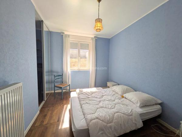 Vente                                                      Maison
                        
                     7 pièces                      209 m2                     à Châtenois