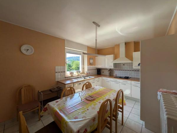 Vente                                                      Maison
                        
                     7 pièces                      209 m2                     à Châtenois