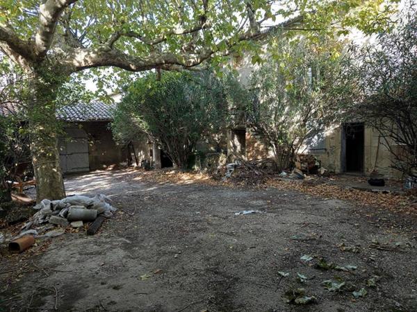 Ferme à rénover 370m² potentiel habitable sur terrain de 44 500m², Montségur sur lauzon 349 000HAI