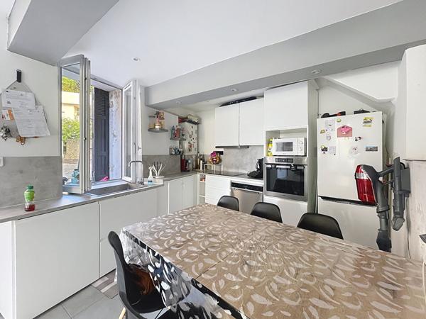 Maison Cadenet 4 pièces 73 m2 très bon état