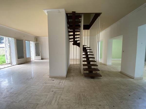 Maison 8 pièces - 220 m²