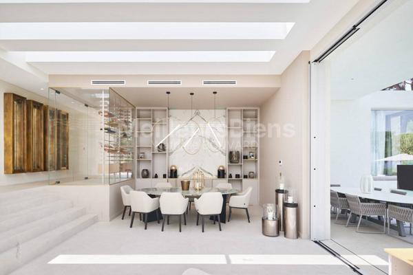 Cap d'Antibes, sublime maison contemporaine de 400 M2, vue mer