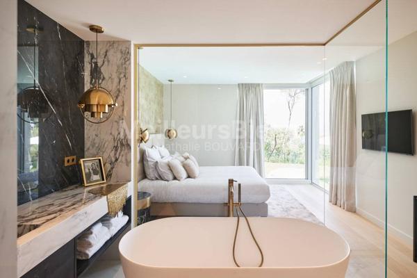 Cap d'Antibes, sublime maison contemporaine de 400 M2, vue mer