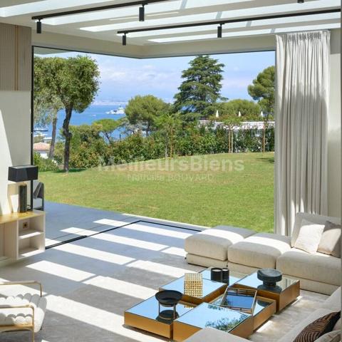 Cap d'Antibes, sublime maison contemporaine de 400 M2, vue mer