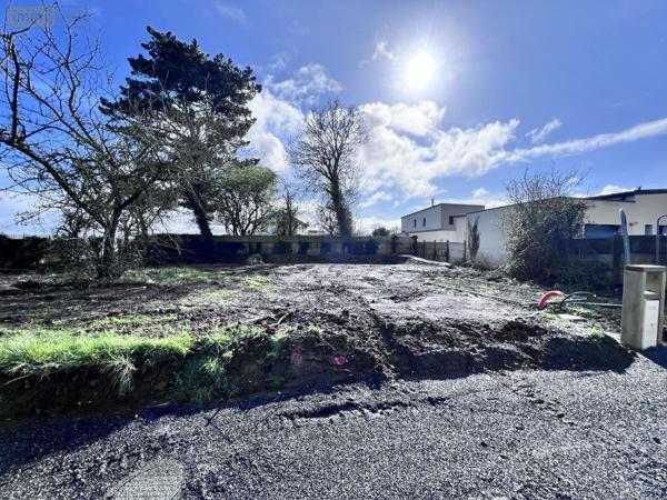 Terrain à Batir à vendre à Plérin dans les Côtes-d'Armor (22190), ref : 22007-786