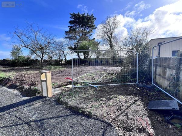 Terrain à Batir à vendre à Plérin dans les Côtes-d'Armor (22190), ref : 22007-786