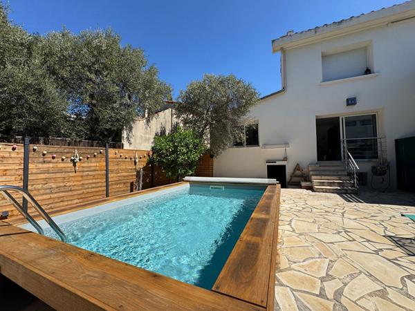 Montolivet/Petit bosquet 13012 Appartement  type 2/3  avec jardin et piscine