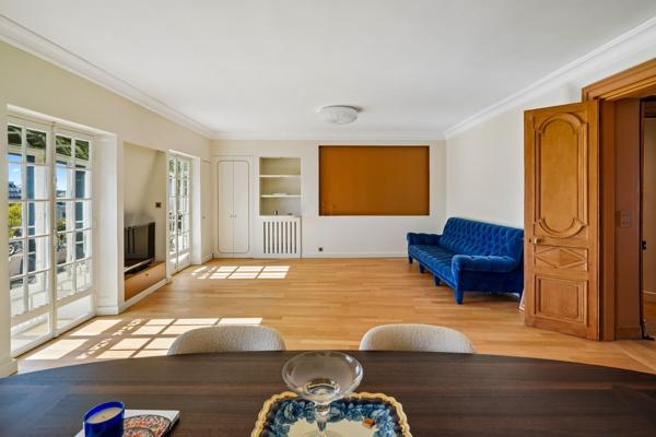 Location Appartement de luxe Paris 8 3 Pièces 153 m²