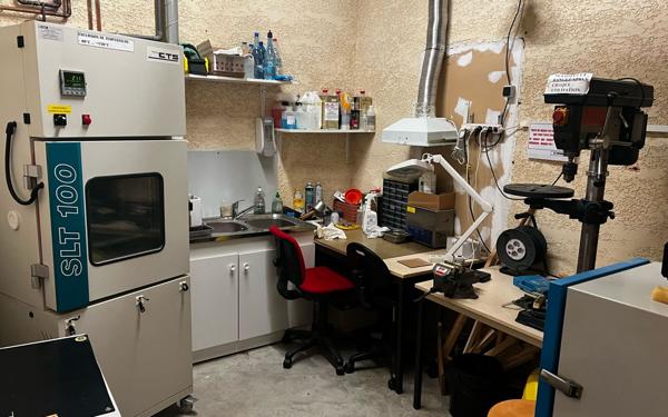 Immeuble à vendre    4 pièces • 1 153 m2 Toulouse