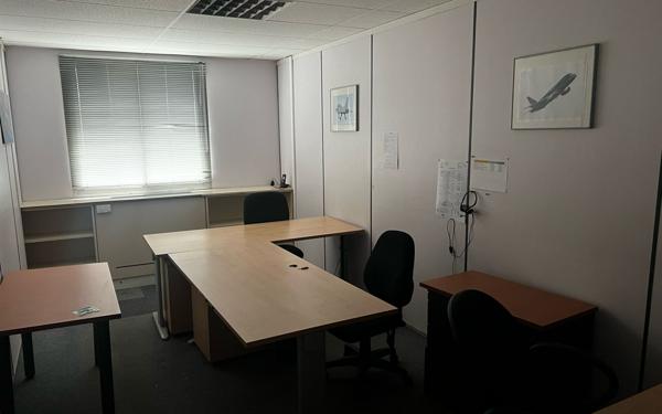 Immeuble à vendre    4 pièces • 1 153 m2 Toulouse