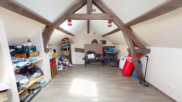 Appartement en TRIPLEX avec Cour et Rez de Jardin