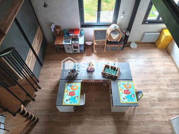 Maison familiale rénovée de 186 m² avec beau jardin sur secteur prisée