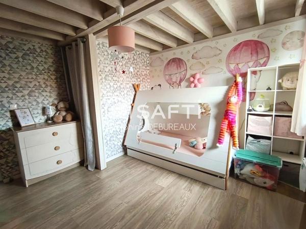 Maison familiale rénovée de 186 m² avec beau jardin sur secteur prisée