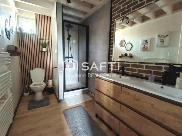 Maison familiale rénovée de 186 m² avec beau jardin sur secteur prisée