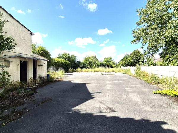 Immeuble à vendre 500m² Écurie (62223)