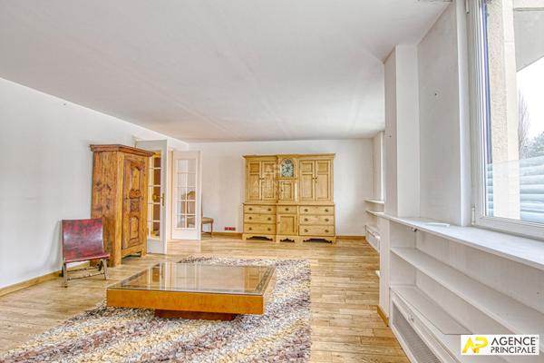 Versailles Clagny Appartement 4 pièces 86 m² carrez avec cave et parking €490 000 ** - Référence 27295