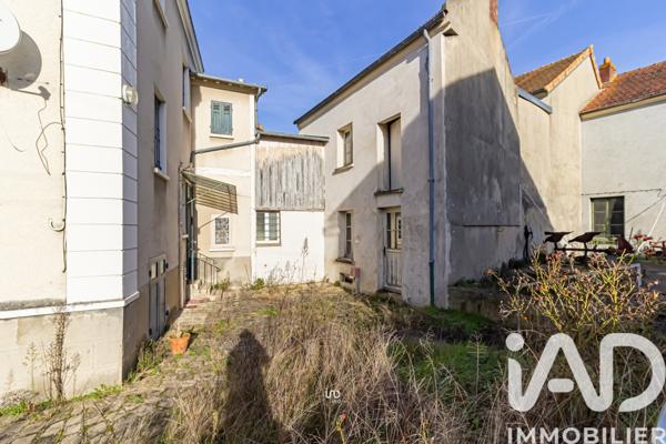 Maison à vendre 7 pièces 350 m² Flins-sur-Seine