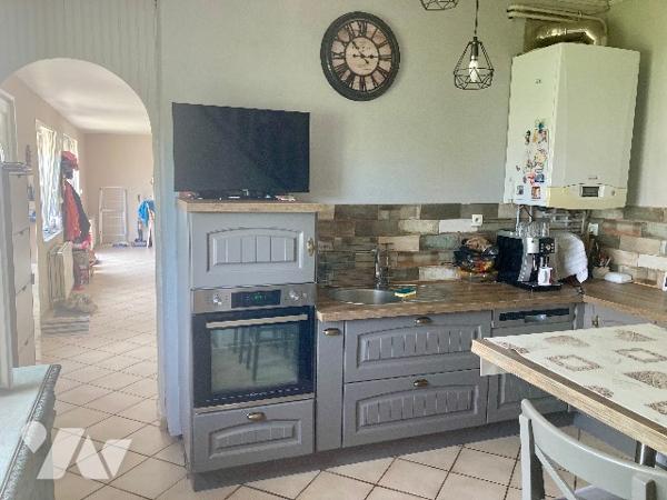 GAUCHY, MAISON MITOYENNE AVEC JARDIN ET GARAGE