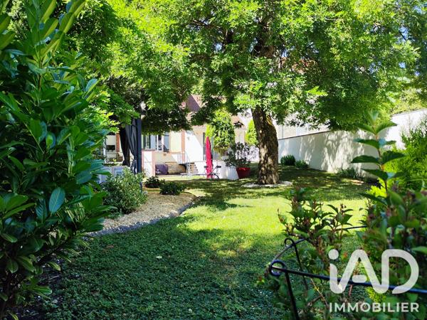 Maison à vendre 7 pièces 186 m² Châlons-en-Champagne