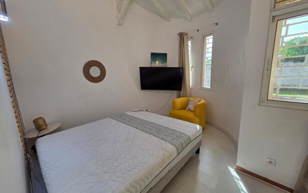 Maison à vendre    5 pièces •  Le Gosier