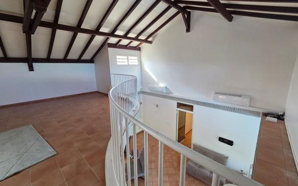Maison à vendre    5 pièces •  Le Gosier