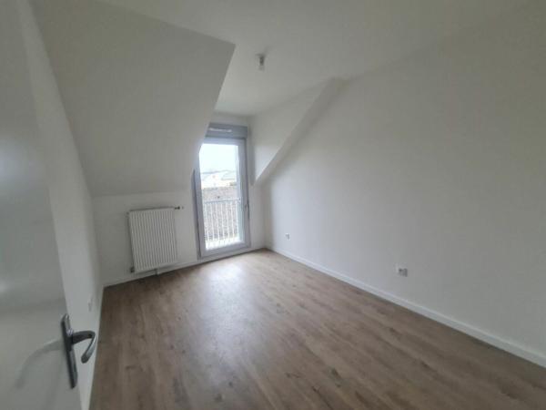 Appartement à louer    3 pièces •  Combs-la-Ville