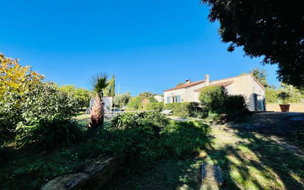 Maison à vendre    4 pièces •  La Cadière-d'Azur