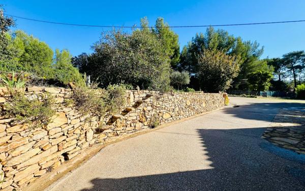 Maison à vendre    4 pièces •  La Cadière-d'Azur