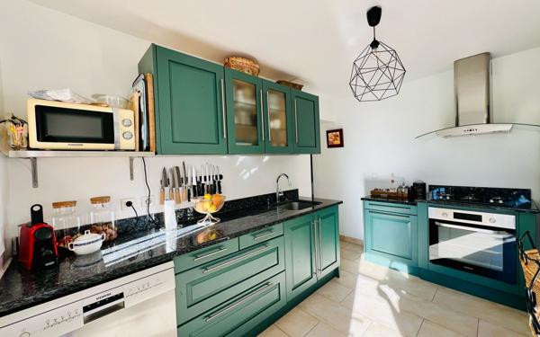 Maison à vendre    4 pièces •  La Cadière-d'Azur