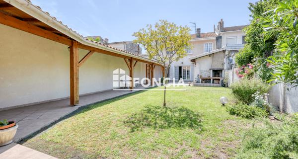 À vendre Maison 10 pièces 215.02 m² - Bordeaux 33800