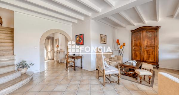 À vendre Maison 10 pièces 215.02 m² - Bordeaux 33800