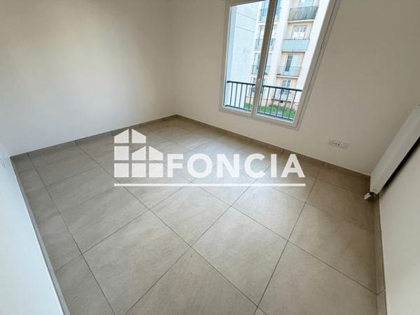 Location Appartement 2 pièces 43.27 m² - 8 RUELLE MATHIEU Les Clayes Sous Bois 78340