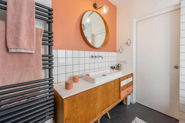 Annecy centre-ville T3 de charme rénové avec balcon.