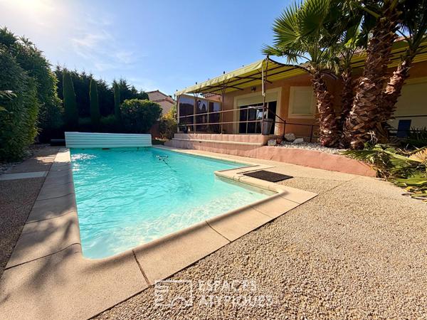 Maison quartier Chabrillan Montélimar avec studio indépendant, accès PMR, piscine et jardin paysagé