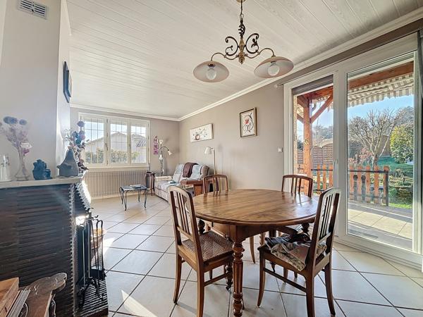 Maison individuelle format familial beau terrain