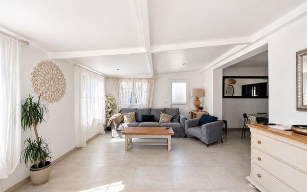 Maison à vendre    5 pièces •  Mougins