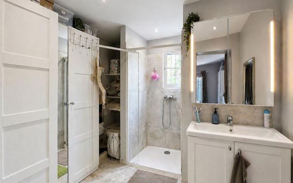 Maison à vendre    5 pièces •  Mougins