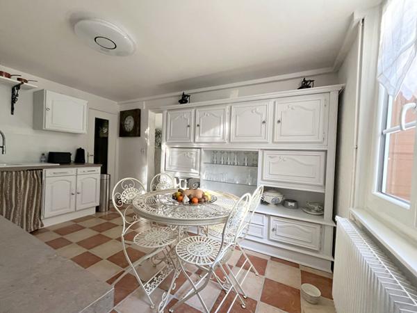 MERU - CHARMANTE MAISON ANCIENNE AU STYLE CONTEMPORAIN 6 PIECES - PARFAITEMENT ENTRETENUE - AUCUN TRAVAUX A PREVOIR