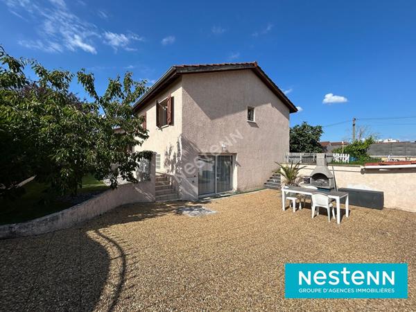 Maison de type 6 de 151m² avec 502m² de parcelle situé sur le secteur de Vaulx-en-Velin La SOIE.