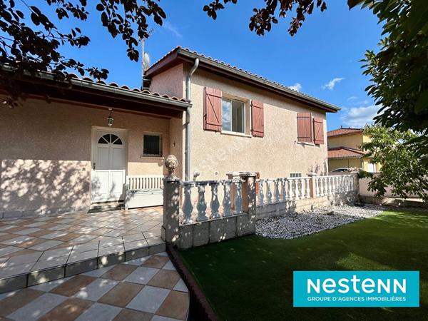 Maison de type 6 de 151m² avec 502m² de parcelle situé sur le secteur de Vaulx-en-Velin La SOIE.