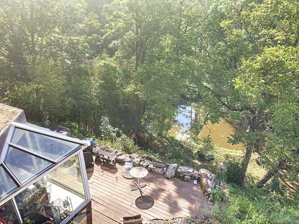 Ensemble immobilier d'exception à Vineuil ? Vue imprenable sur le Cosson !