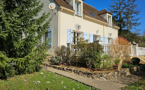 Maison à vendre    6 pièces •  Étréchy