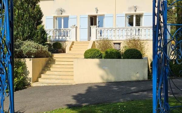 Maison à vendre    6 pièces •  Étréchy