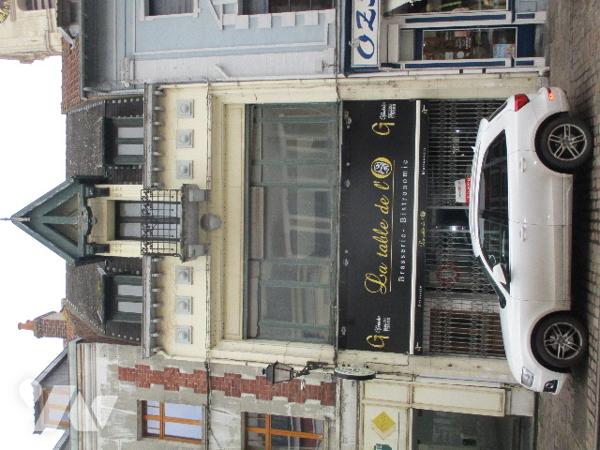 AIRE SUR LA LYS : A proximité de la grand'Place, ensemble immobilier