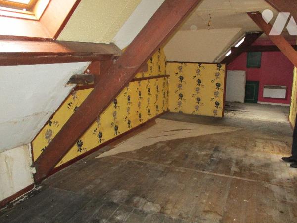 AIRE SUR LA LYS : A proximité de la grand'Place, ensemble immobilier