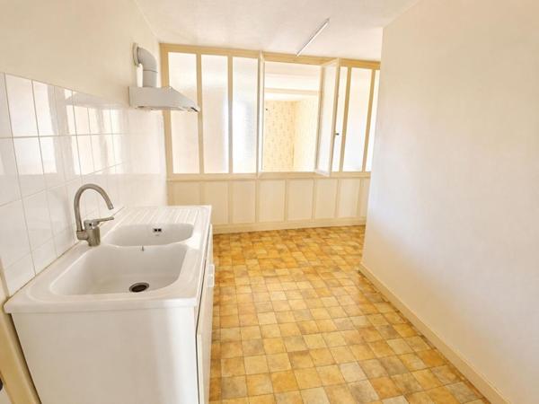 Maison Saint Cyr De Valorges 5 pièce(s) 110 m2