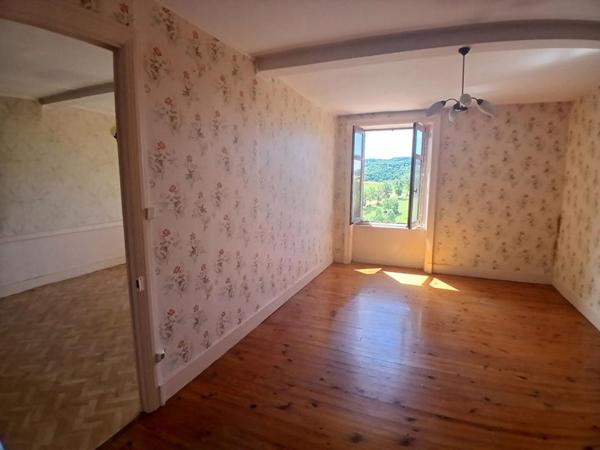Maison Saint Cyr De Valorges 5 pièce(s) 110 m2